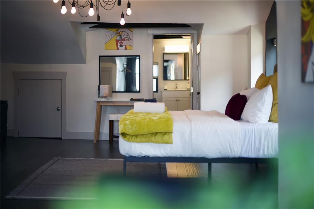103 57th Street Pittsburgh, PA 15201 - Photo 7 of 49 a living room with furniture and a window