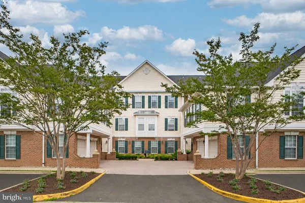 $415,000 | 25320 Lake Mist Square, Unit 103, Chantilly, VA 20152