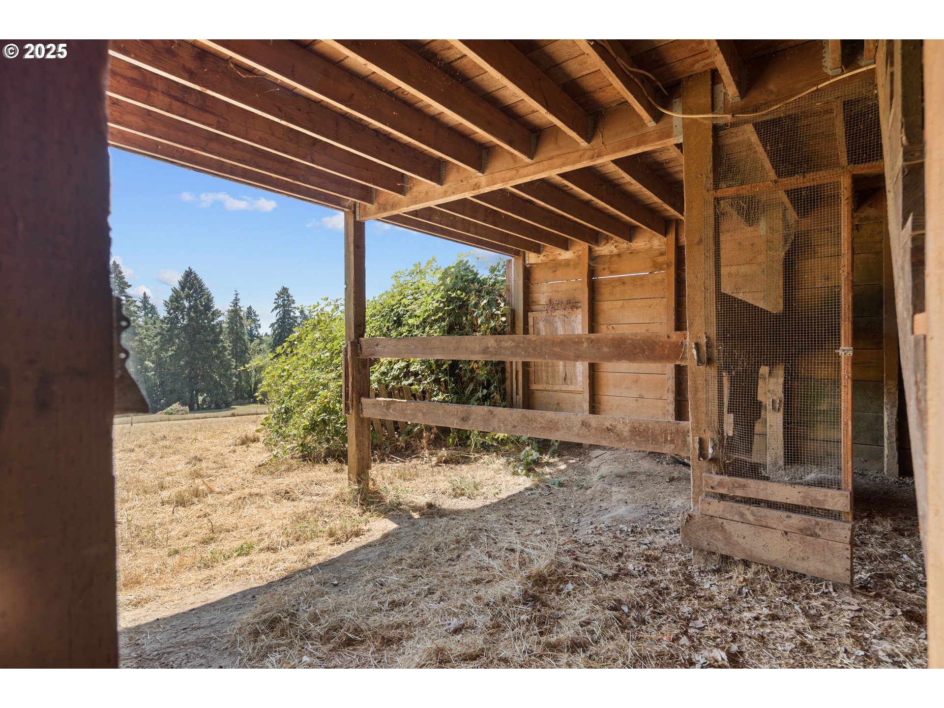 4585 Southwest Homesteader Road Wilsonville, OR 97070 - Photo 25 of 38