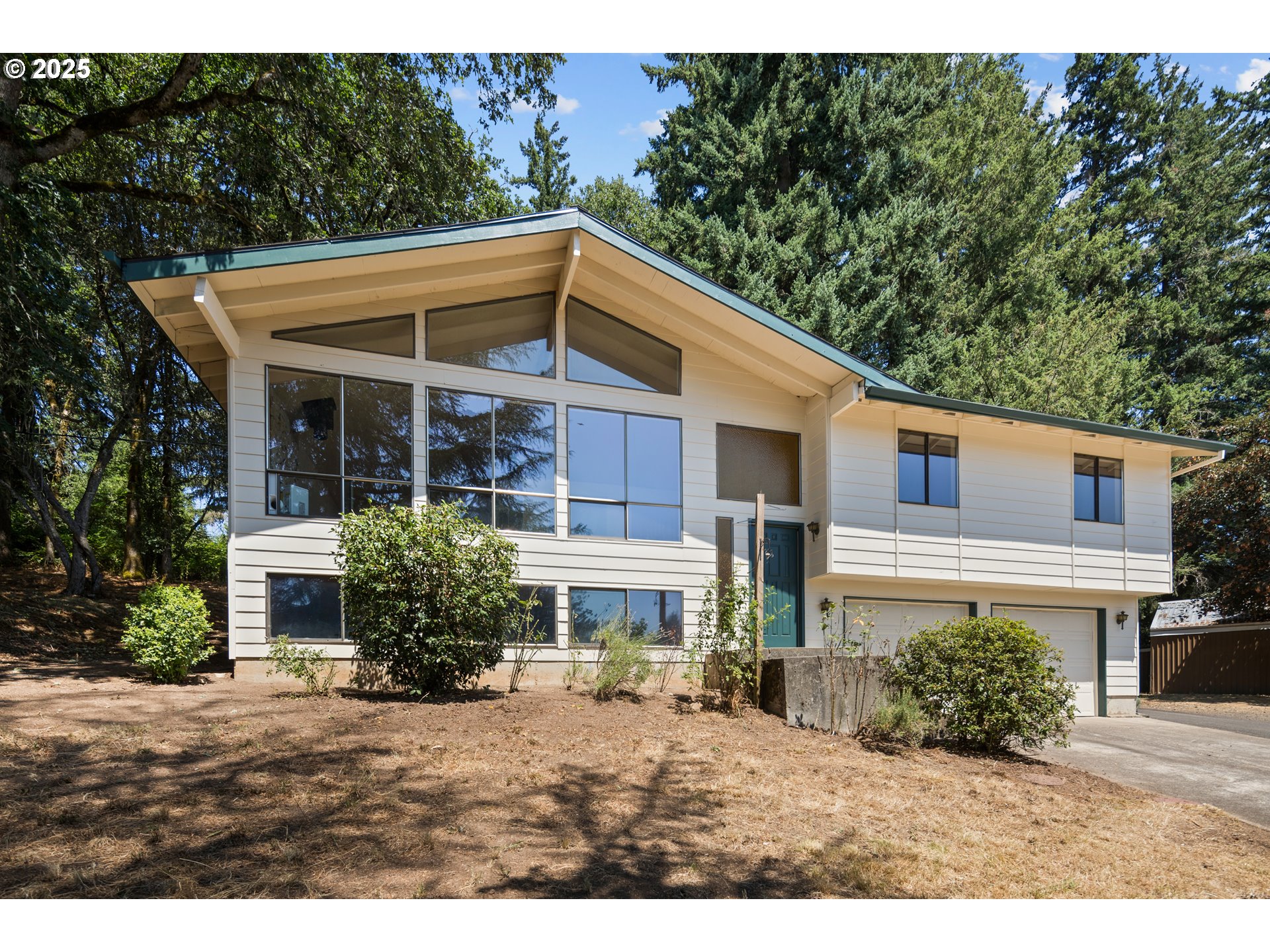 4585 Southwest Homesteader Road Wilsonville, OR 97070 - Photo 30 of 38