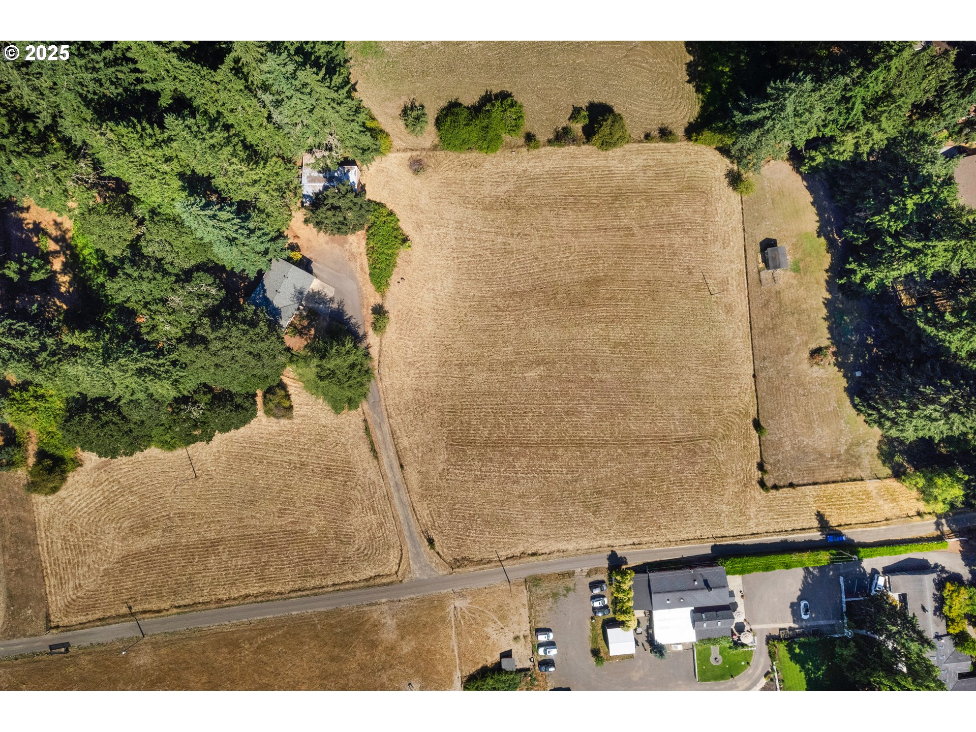 4585 Southwest Homesteader Road Wilsonville, OR 97070 - Photo 3 of 38