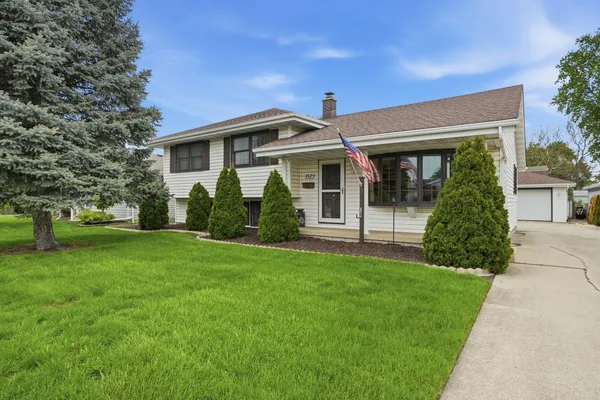 $329,900 | 3523 41st Place, Highland, IN 46322