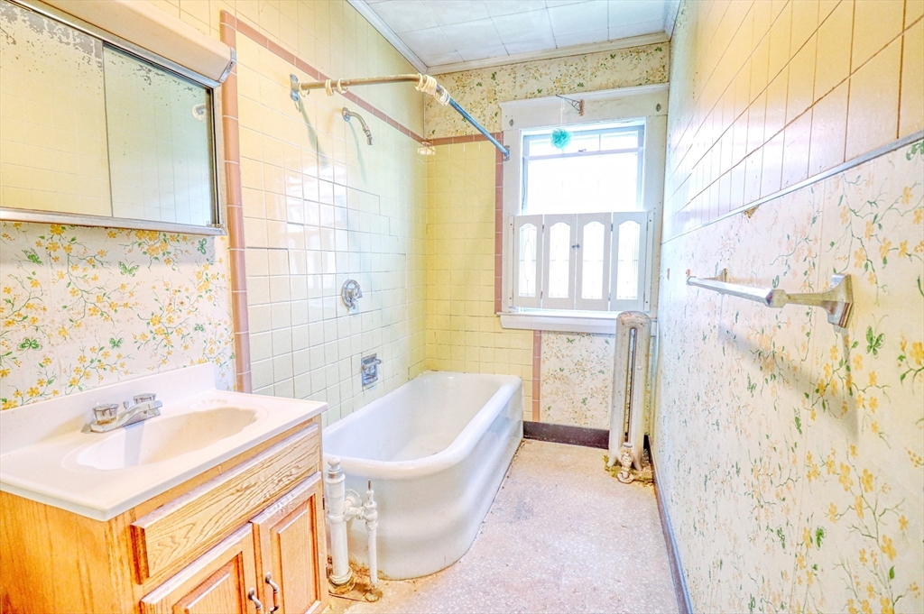 749-751 Riverside Drive Lawrence, MA 01841 - Photo 12 of 42 Gallery Image 12