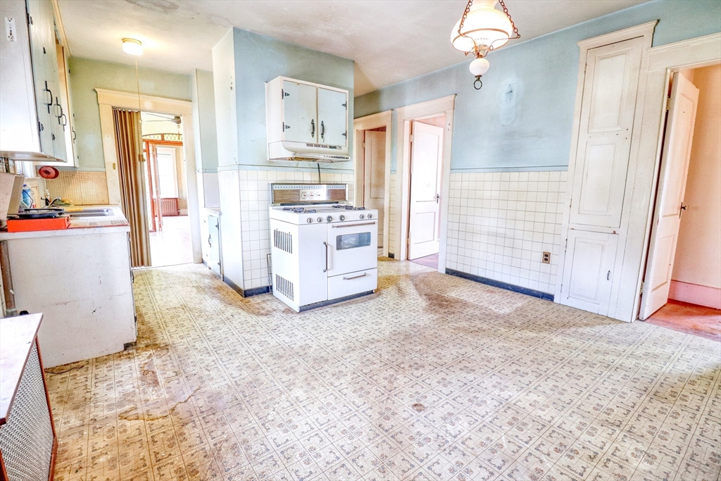 749-751 Riverside Drive Lawrence, MA 01841 - Photo 17 of 42 Gallery Image 17