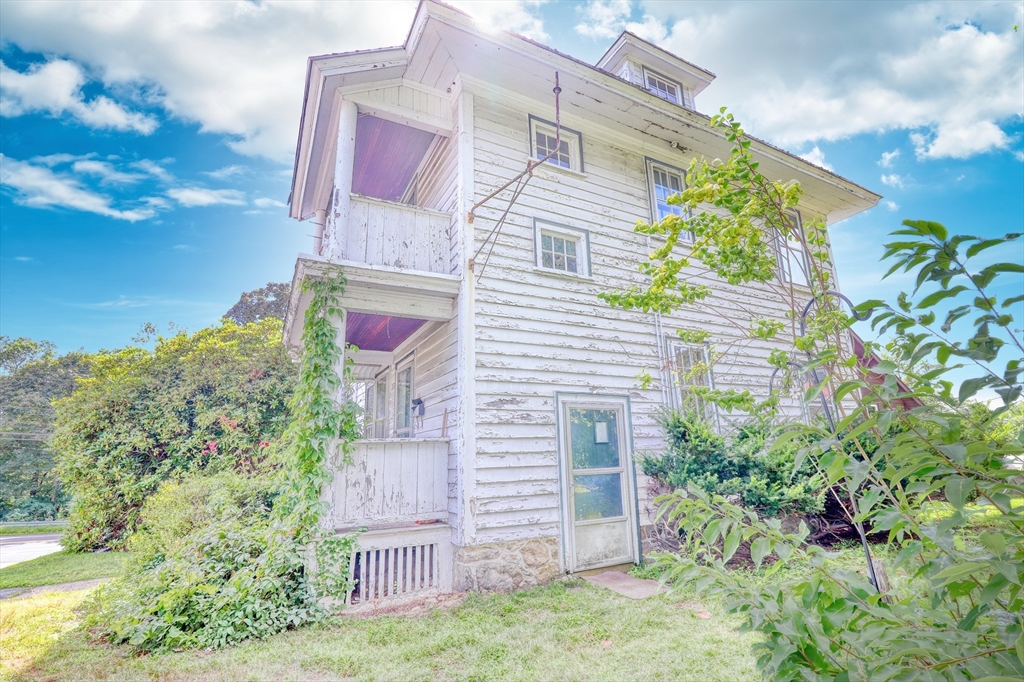 749-751 Riverside Drive Lawrence, MA 01841 - Photo 26 of 42 Gallery Image 26