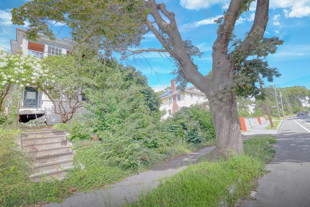 749-751 Riverside Drive Lawrence, MA 01841 - Photo 9 of 42 Gallery Image 9