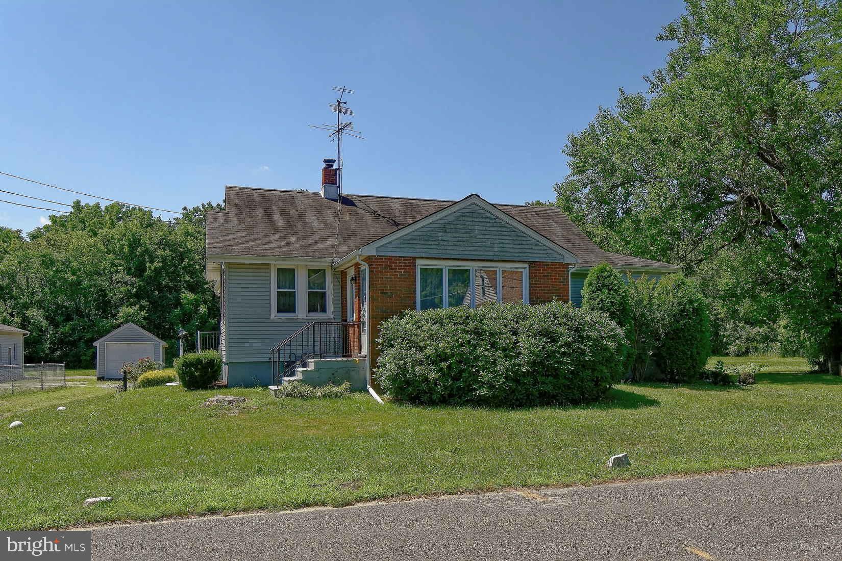 45 New Road Malaga, NJ 08328 - Photo 2 of 27