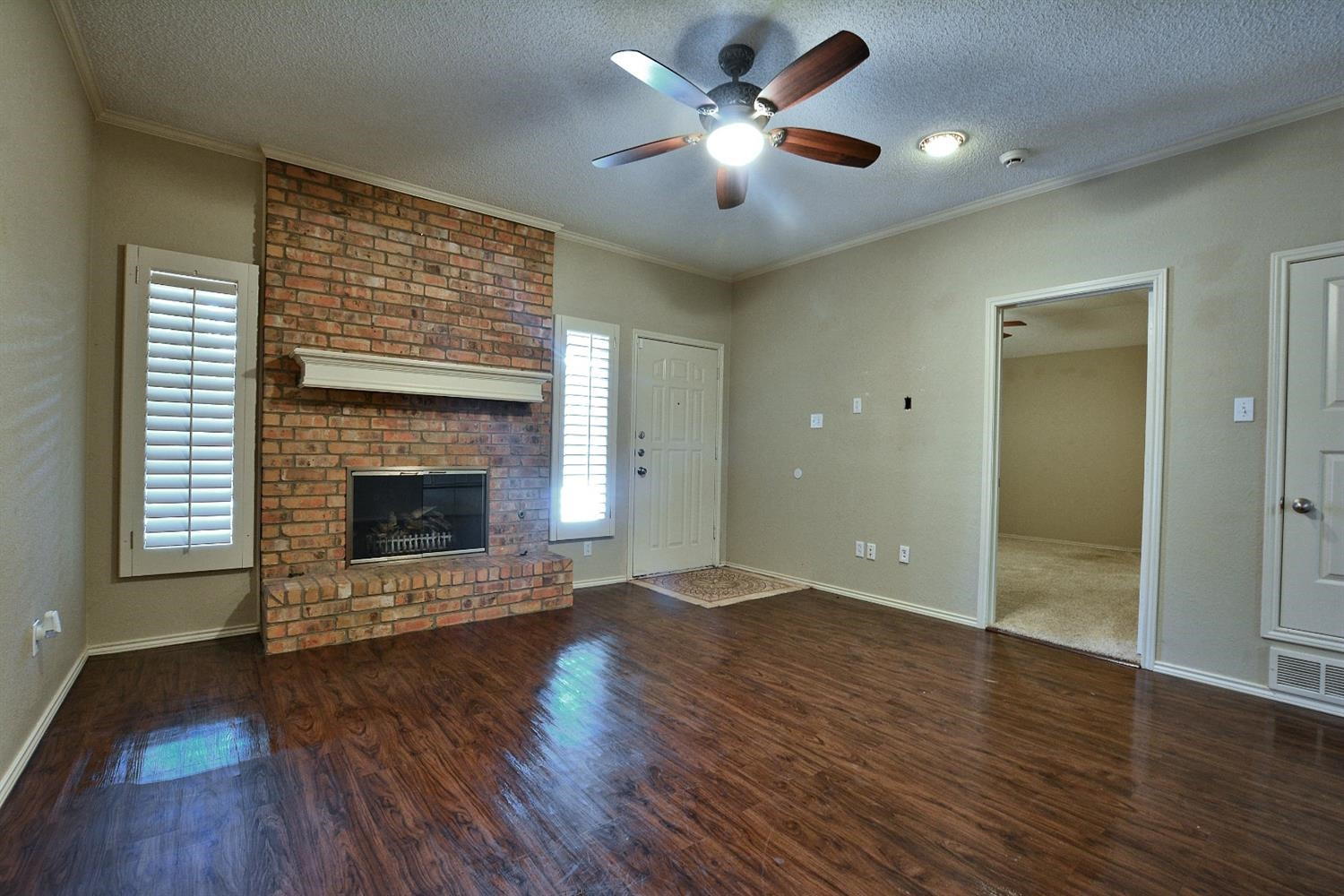 8212 Raleigh Avenue Lubbock, TX 79424 - Photo 4 of 17 Photo 4