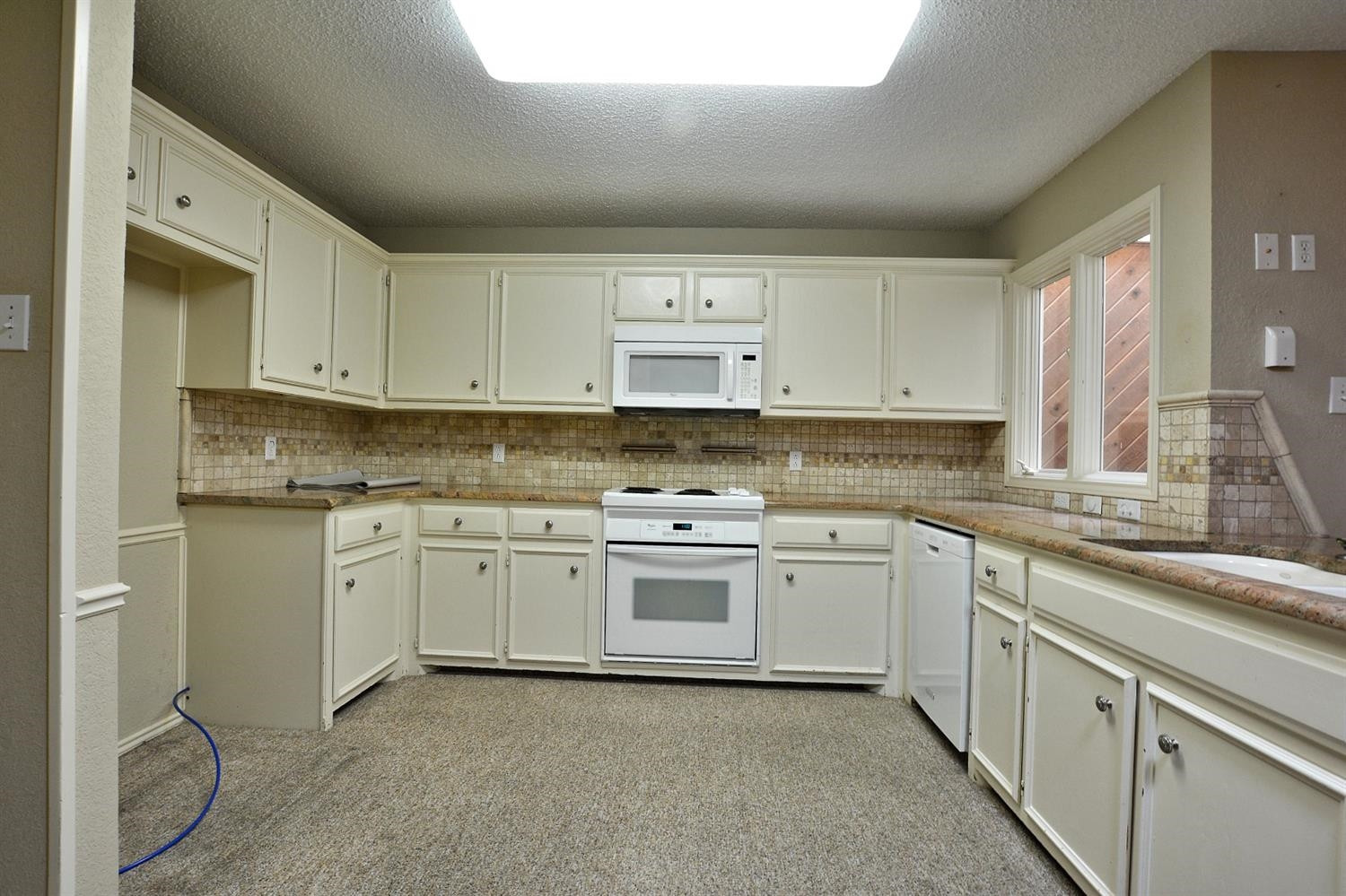 8212 Raleigh Avenue Lubbock, TX 79424 - Photo 9 of 17 Photo 9