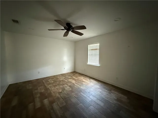 $210,000 | 204 East Urquhart Street, Chalmette, LA 70043