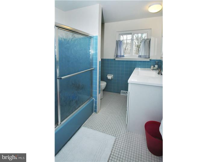 1450 Cortez Road Blue Bell, PA 19422 - Photo 20 of 25 Bathroom