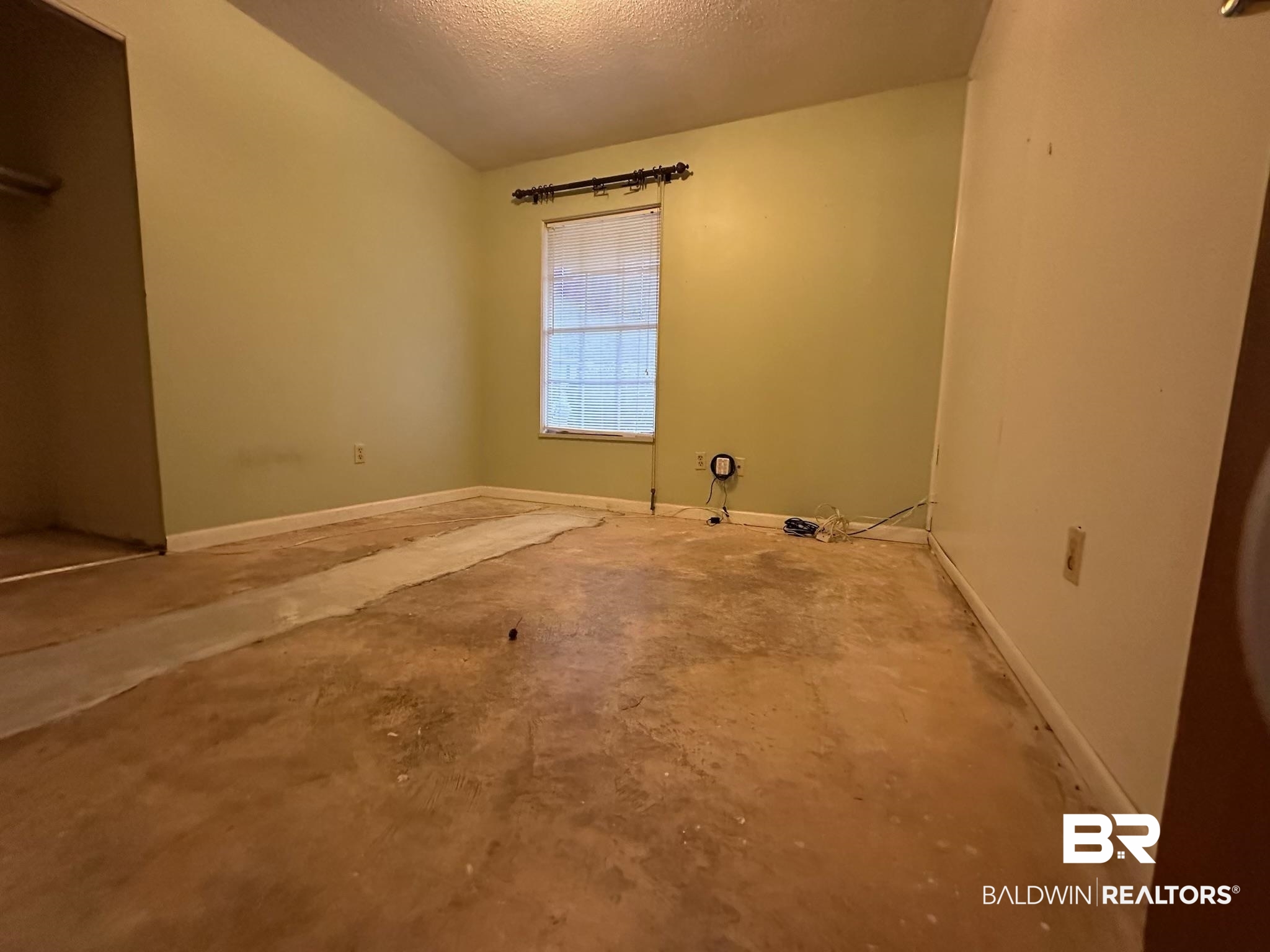 2500 Woodland Road Mobile, AL 36693 - Photo 4 of 9