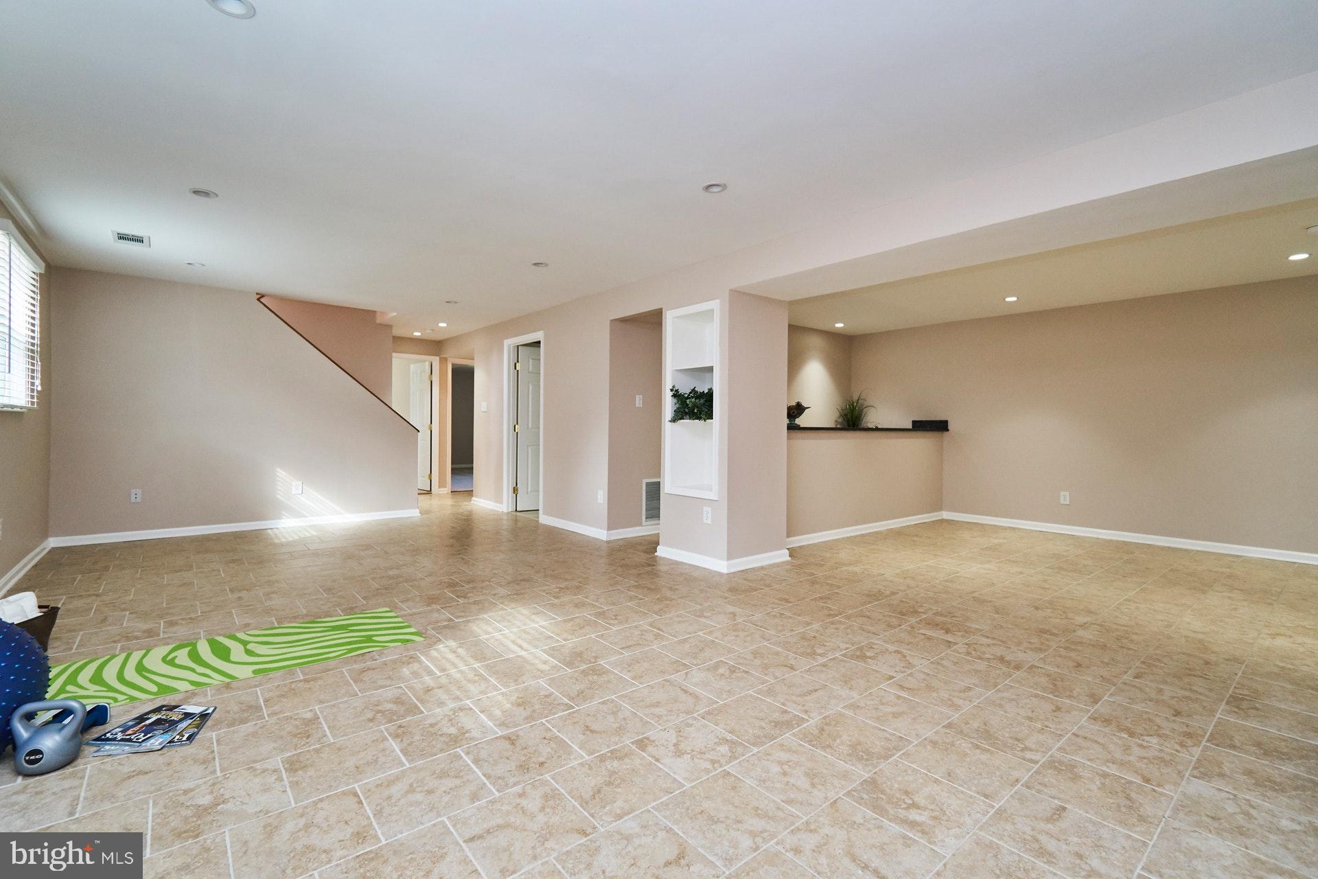 3209 Fox Mill Road Oakton, VA 22124 - Photo 22 of 40 Gallery Image 22