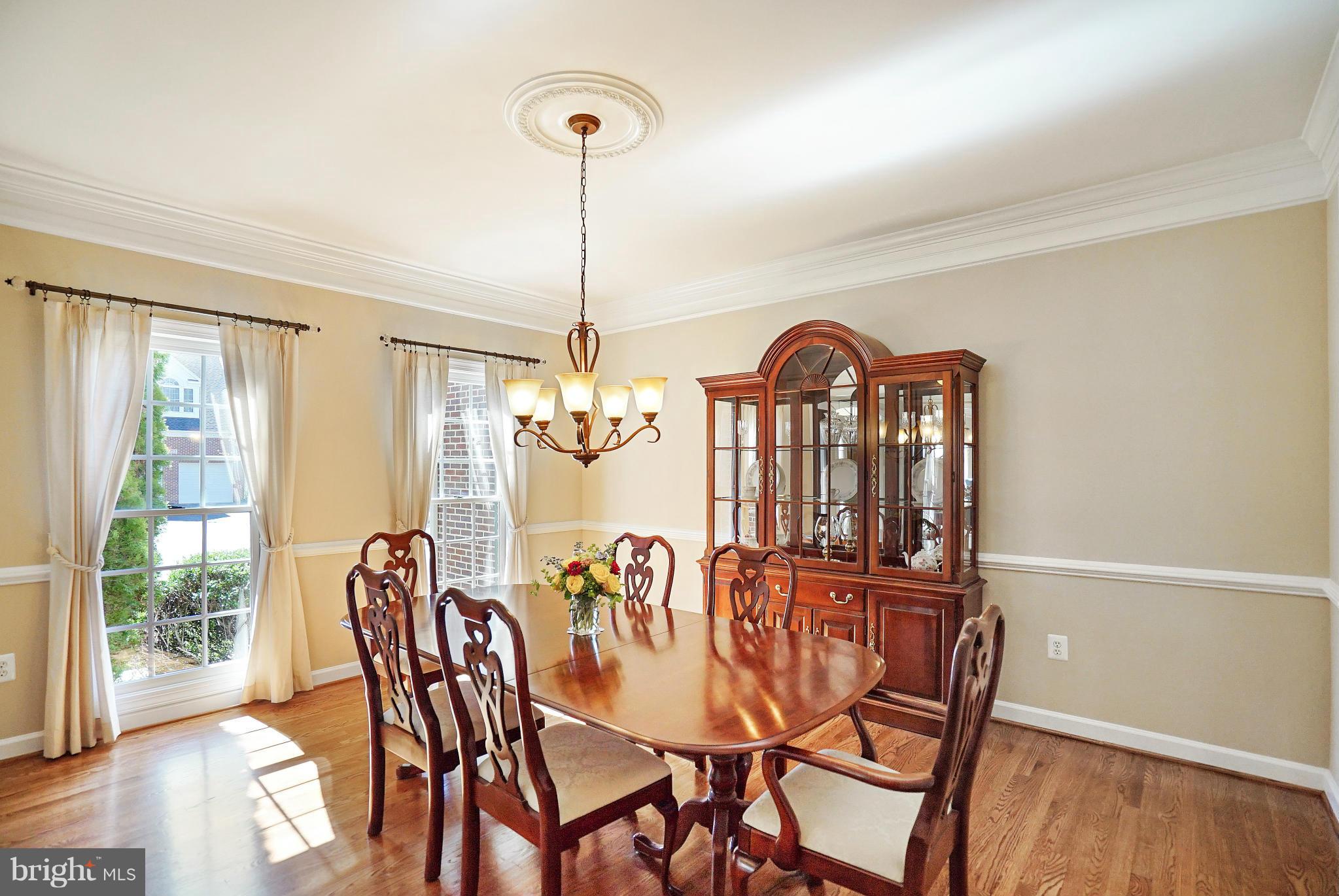 13919 Bromfield Road Germantown, MD 20874 - Photo 5 of 30 Dining Room