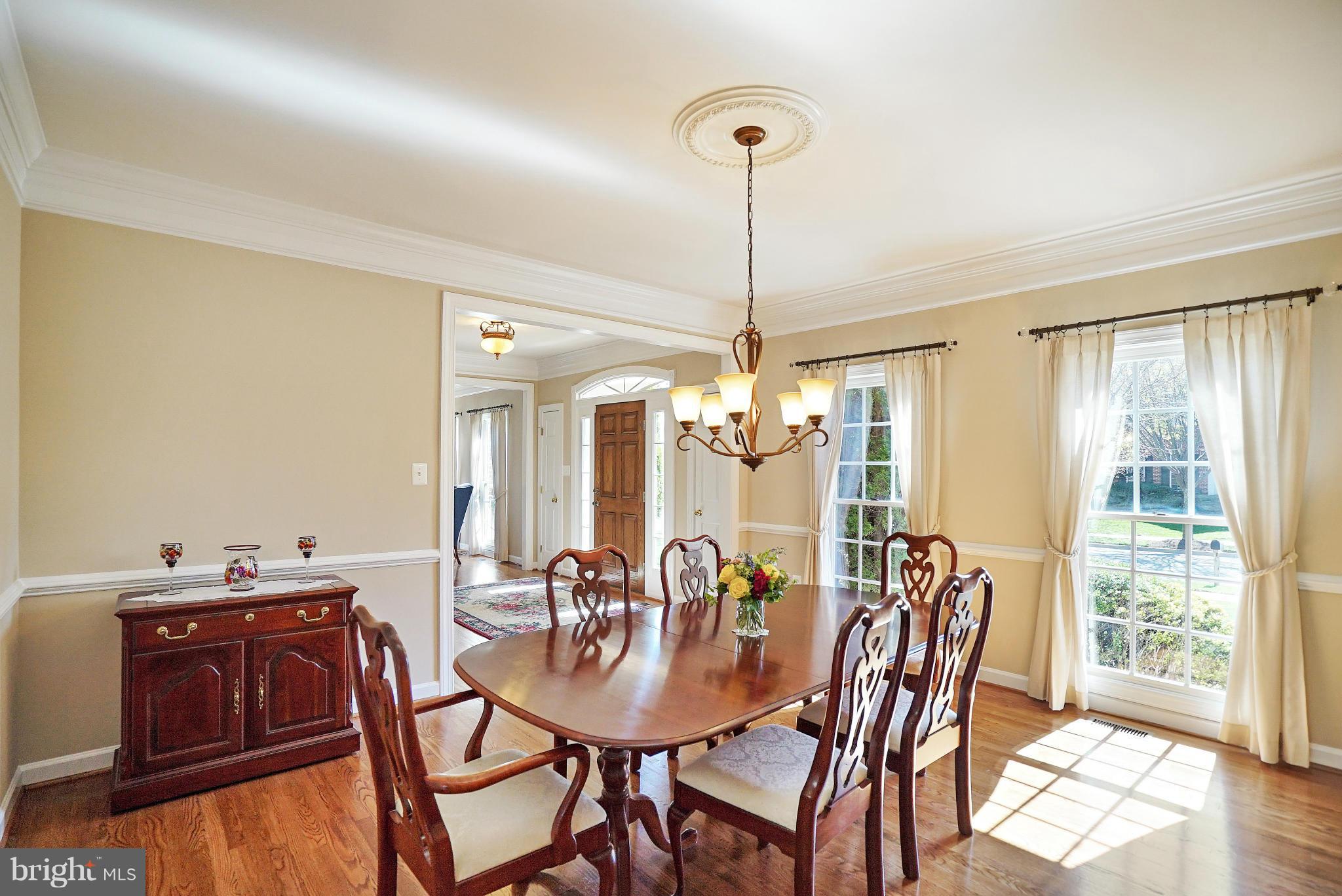 13919 Bromfield Road Germantown, MD 20874 - Photo 6 of 30 Dining Room reverse view