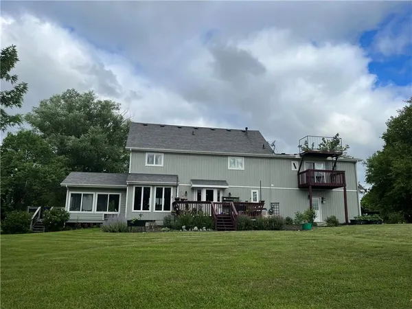 $895,000 | 14976 150th Street, Bonner Springs, KS 66012