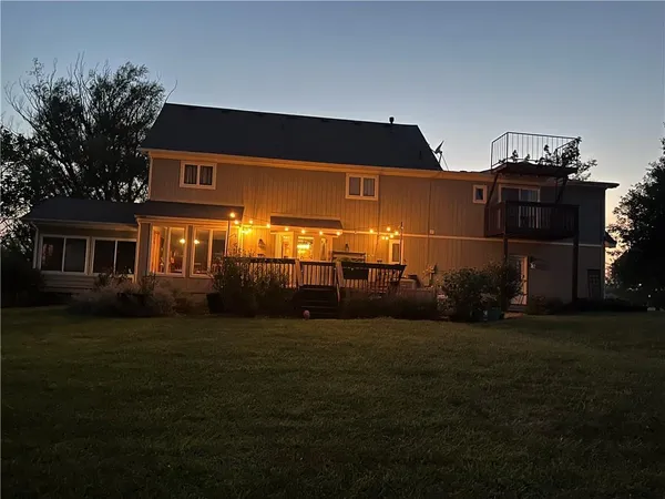$895,000 | 14976 150th Street, Bonner Springs, KS 66012