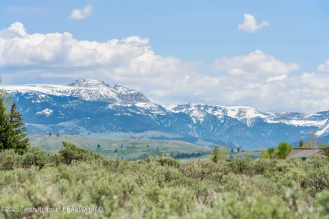$5,250,000 | 505 East Trap Club Road, Jackson, WY 83001
