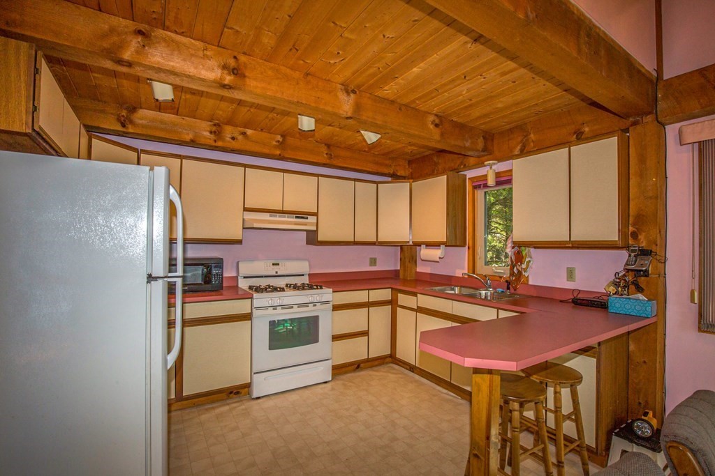 68 Woodchuck Hollow Road Tolland, MA 01034 - Photo 15 of 42 Gallery Image 15