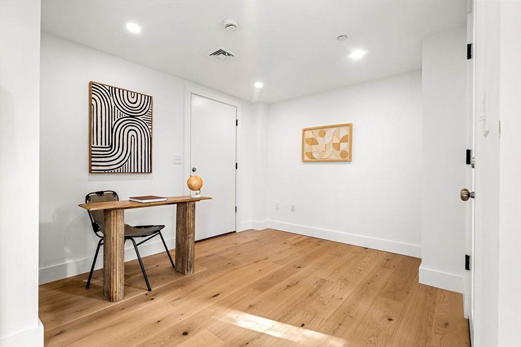 16 Elm Street, Unit 16 Newton, MA 02465 - Photo 26 of 42