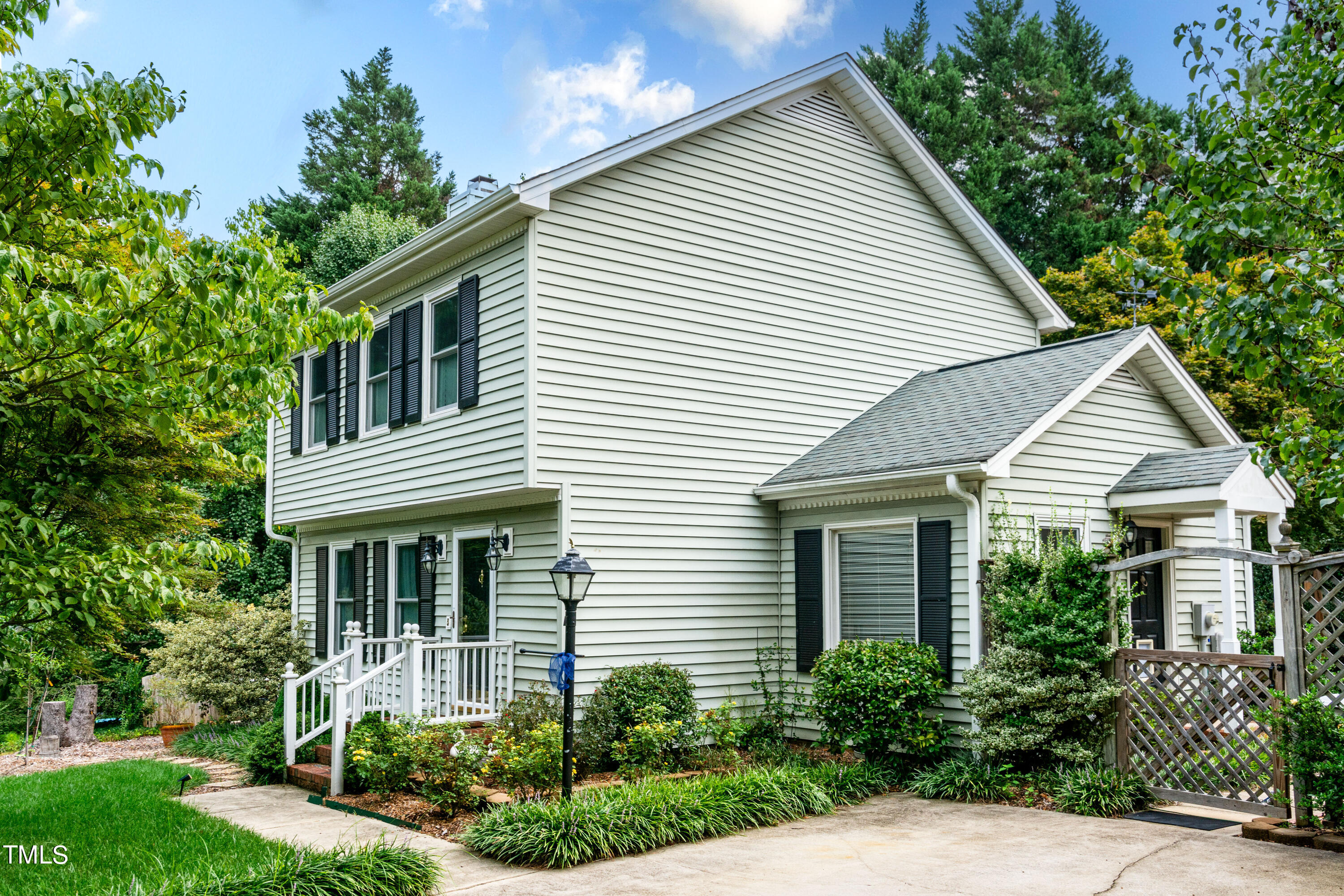 806 Temple Street Raleigh, NC 27609 - Photo 2 of 33 RJP_X_1755-Edit