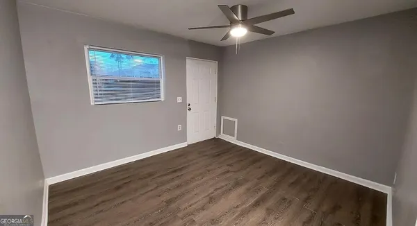 $900 | 574 Cooper Street Southwest, Atlanta, GA 30312