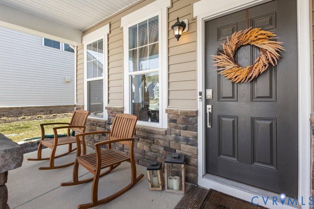 1713 Mainsail Lane Chester, VA 23836 - Photo 4 of 31