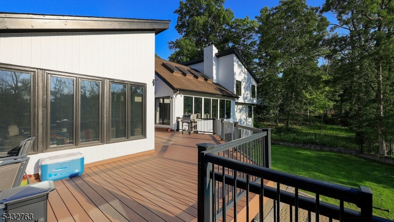 17 Nottingham Way Warren, NJ 07059 - Photo 46 of 48