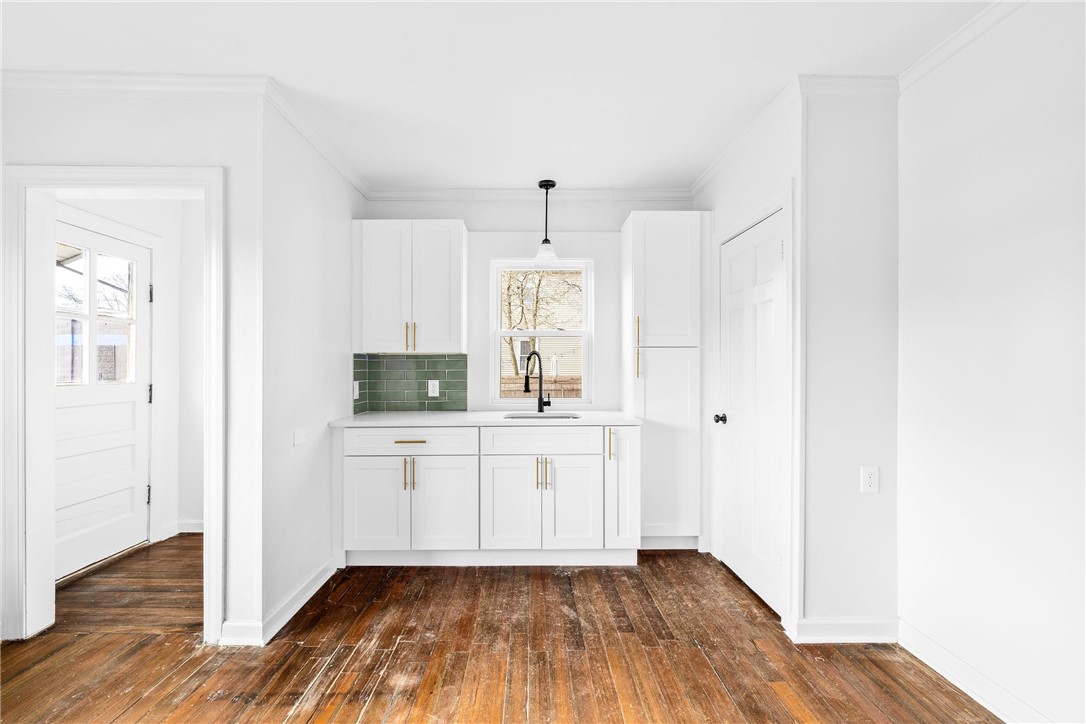 62 Bain Street Cranston, RI 02920 - Photo 14 of 32