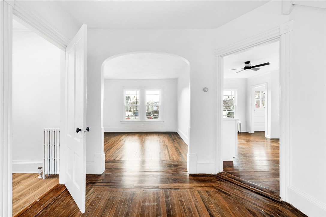 62 Bain Street Cranston, RI 02920 - Photo 6 of 32