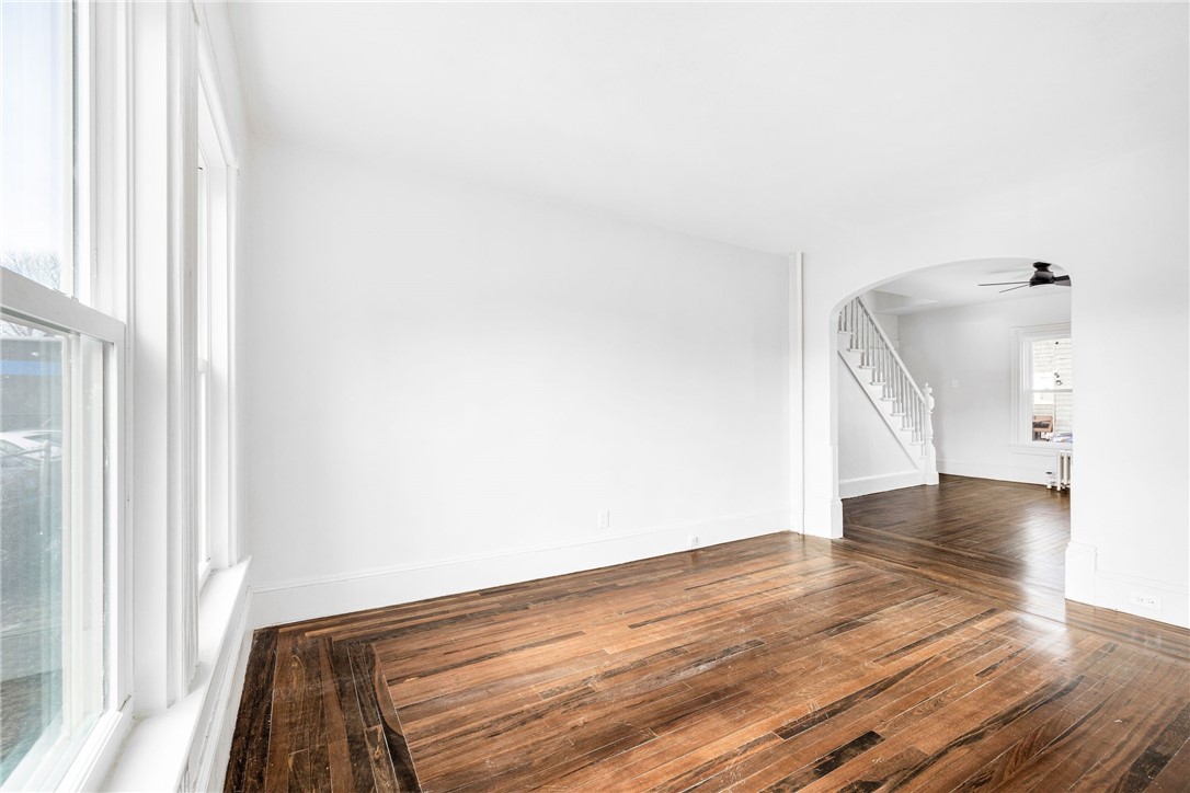 62 Bain Street Cranston, RI 02920 - Photo 9 of 32