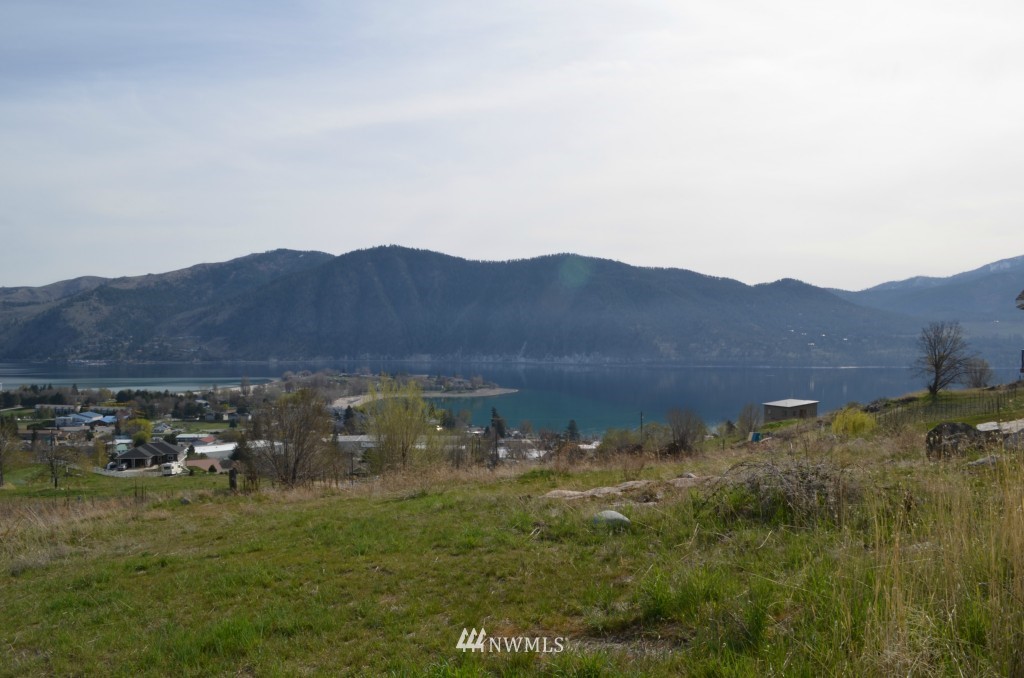 548 Division Street Manson, WA 98831 - Photo 1 of 9 Gallery Image 1