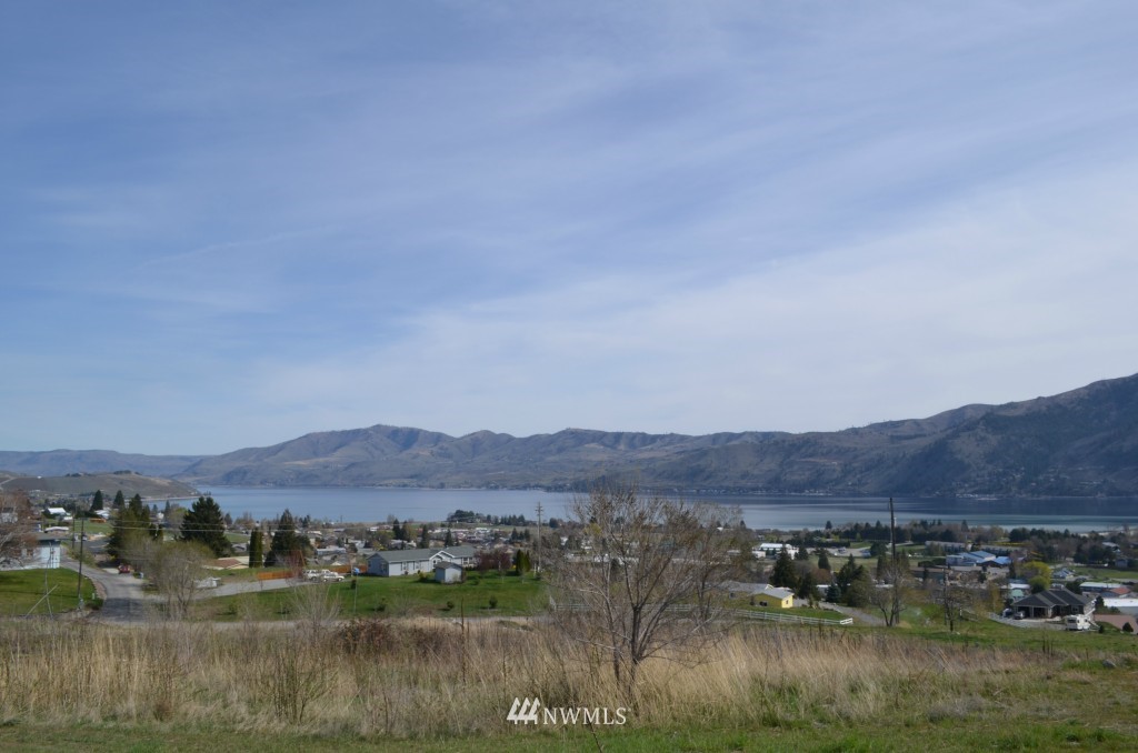 548 Division Street Manson, WA 98831 - Photo 5 of 9 Gallery Image 5