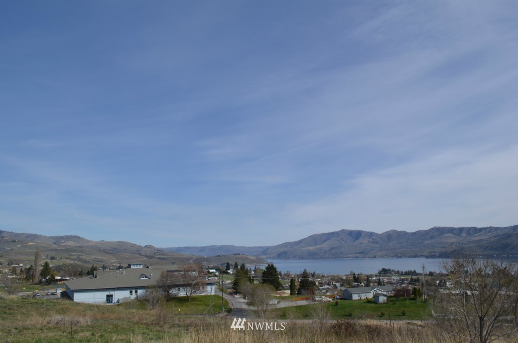 548 Division Street Manson, WA 98831 - Photo 6 of 9 Gallery Image 6