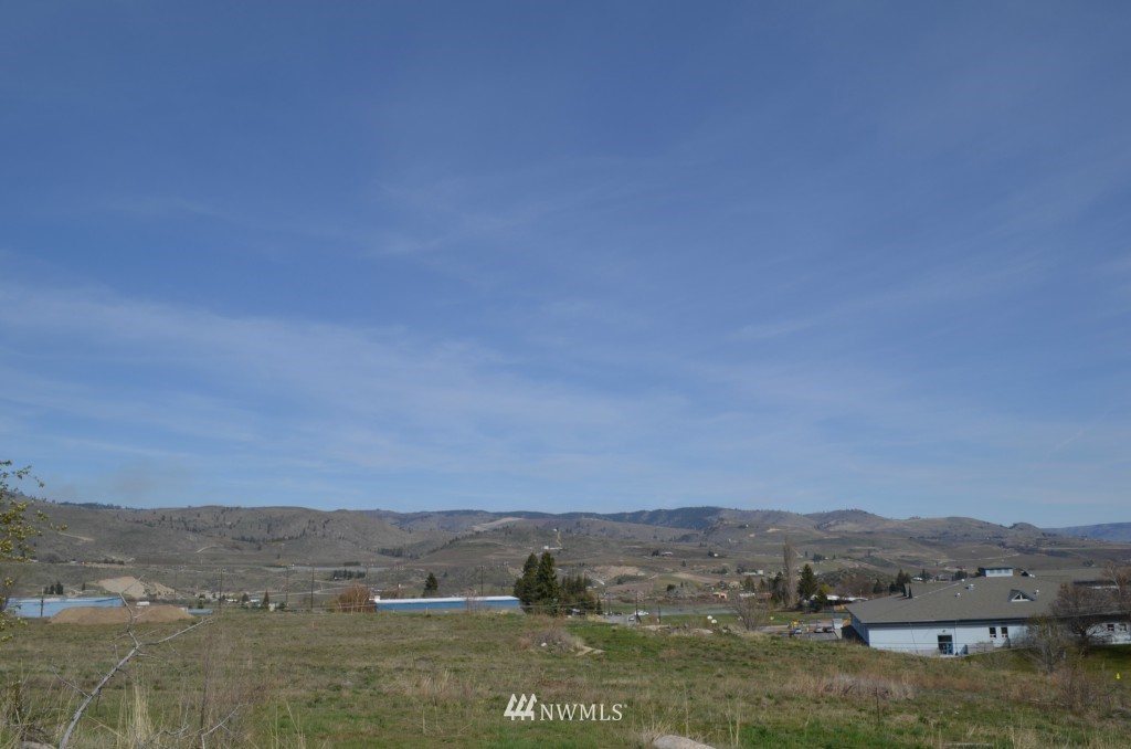 548 Division Street Manson, WA 98831 - Photo 8 of 9 Gallery Image 8