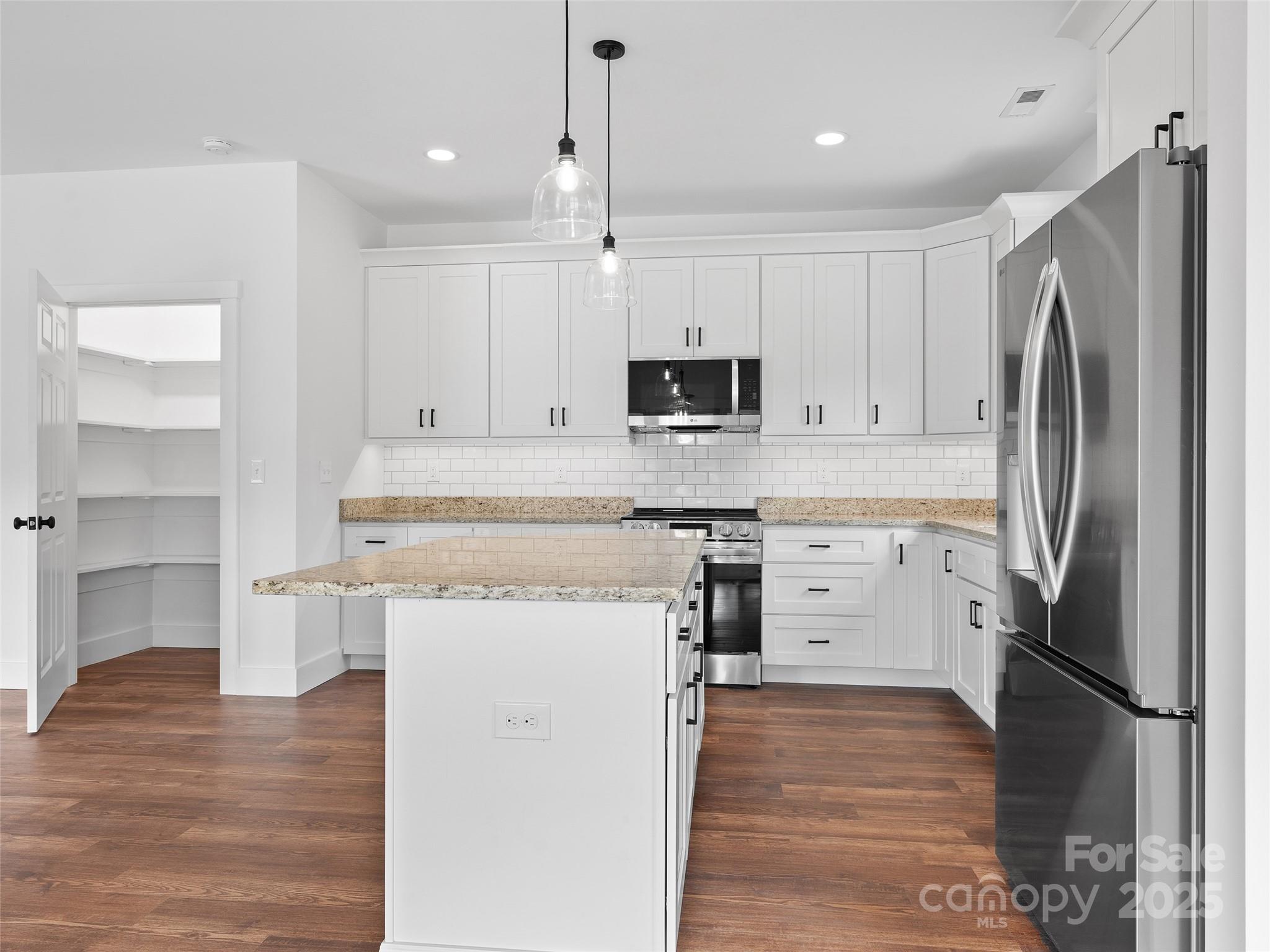 15 Riemar Lane Waynesville, NC 28786 - Photo 8 of 40