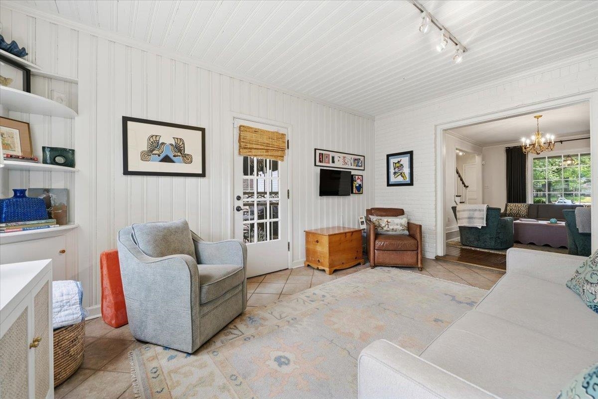 160 Picardy Street Memphis, TN 38111 - Photo 20 of 38 a living room with furniture and a flat screen tv