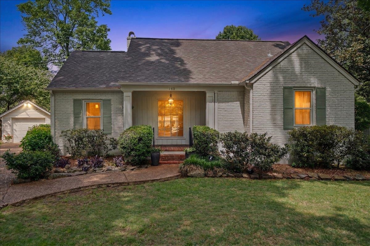 160 Picardy Street Memphis, TN 38111 - Photo 3 of 38 a front view of house with a garden