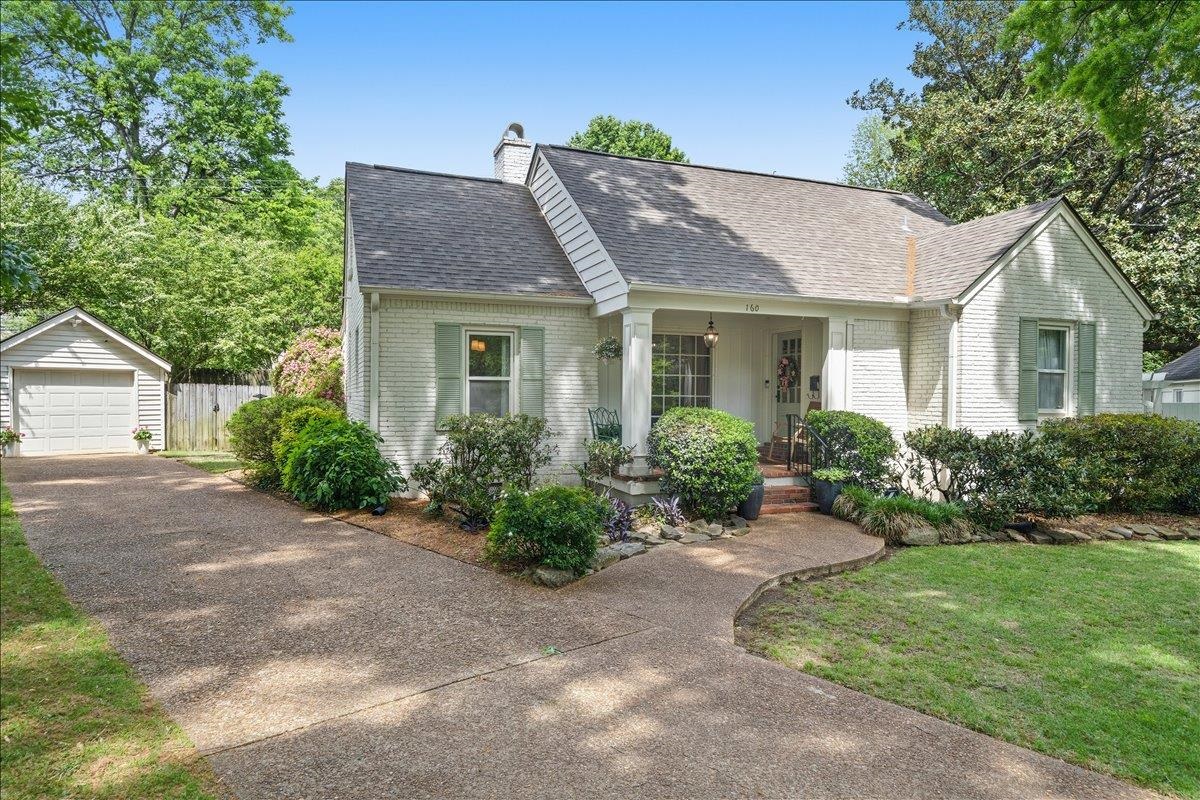 160 Picardy Street Memphis, TN 38111 - Photo 5 of 38 a view of a house with garden