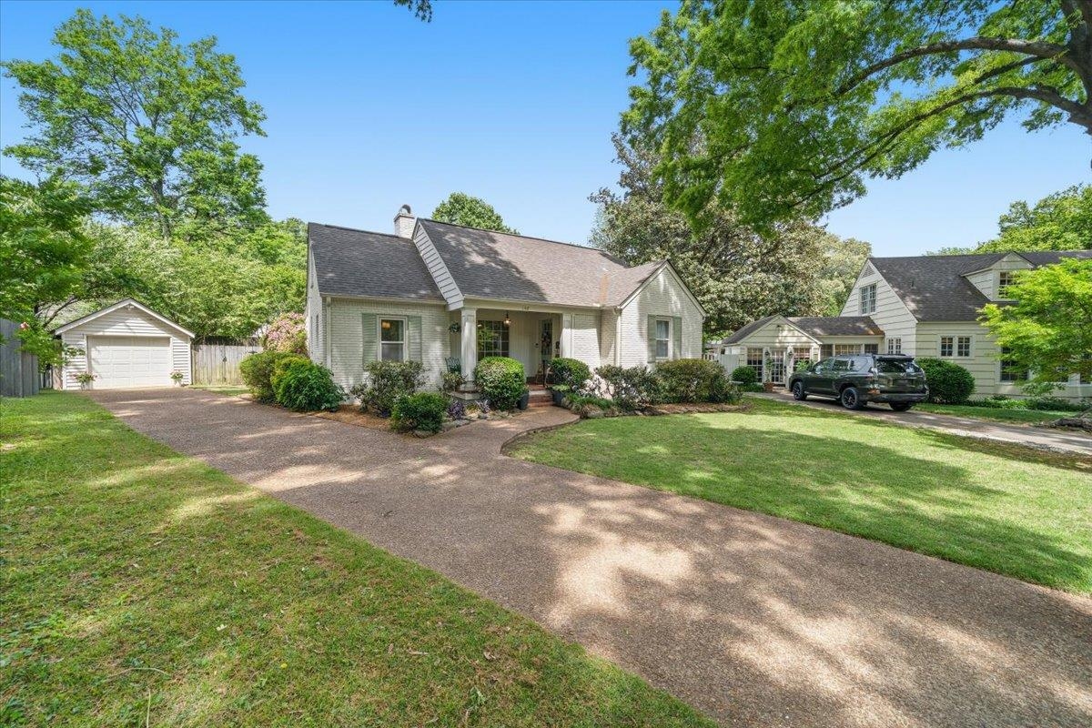 160 Picardy Street Memphis, TN 38111 - Photo 6 of 38 a front view of a house with a yard