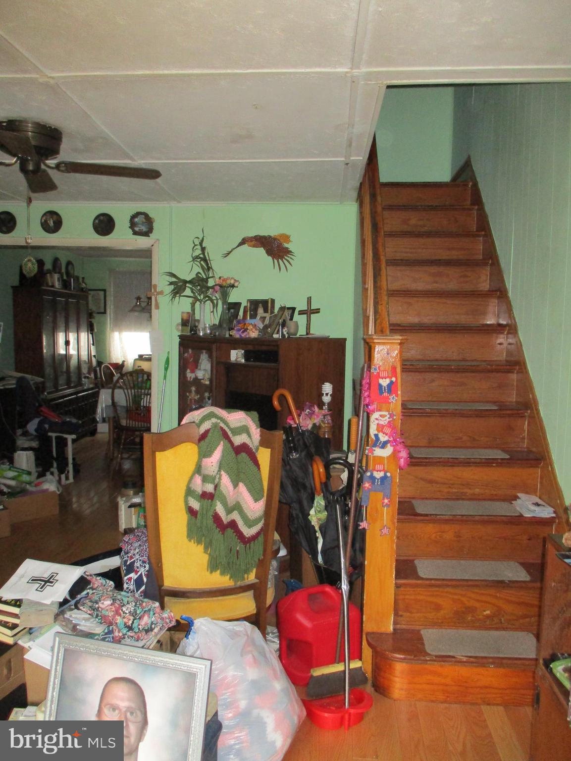 548 Millbank Road Upper Darby, PA 19082 - Photo 5 of 28 a view of entryway and hall