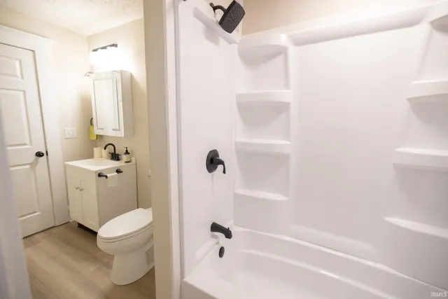 $149,900 | 2007 Columbus Avenue, Anderson, IN 46016