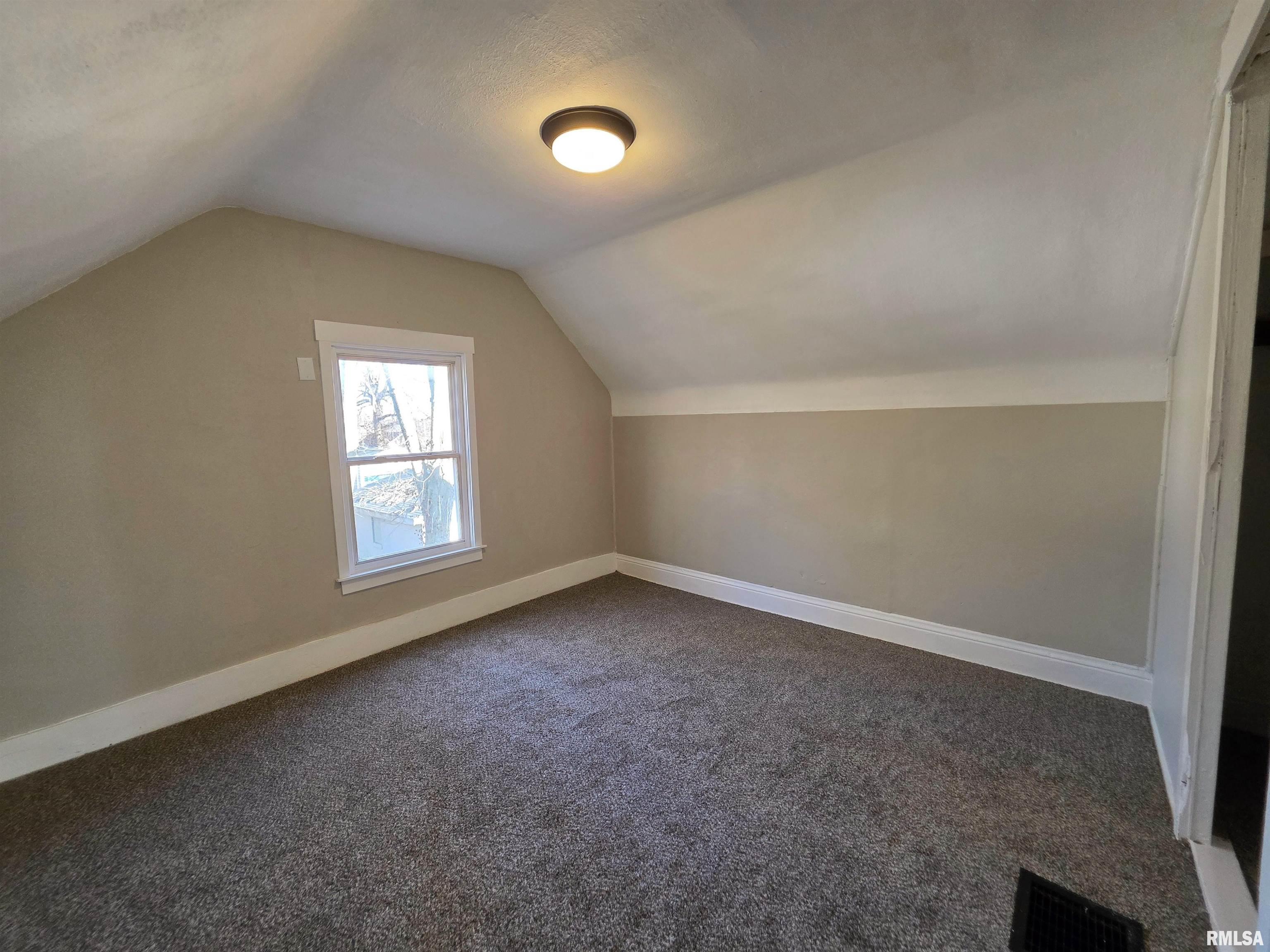 1708 North Machin Avenue Peoria, IL 61604 - Photo 19 of 22