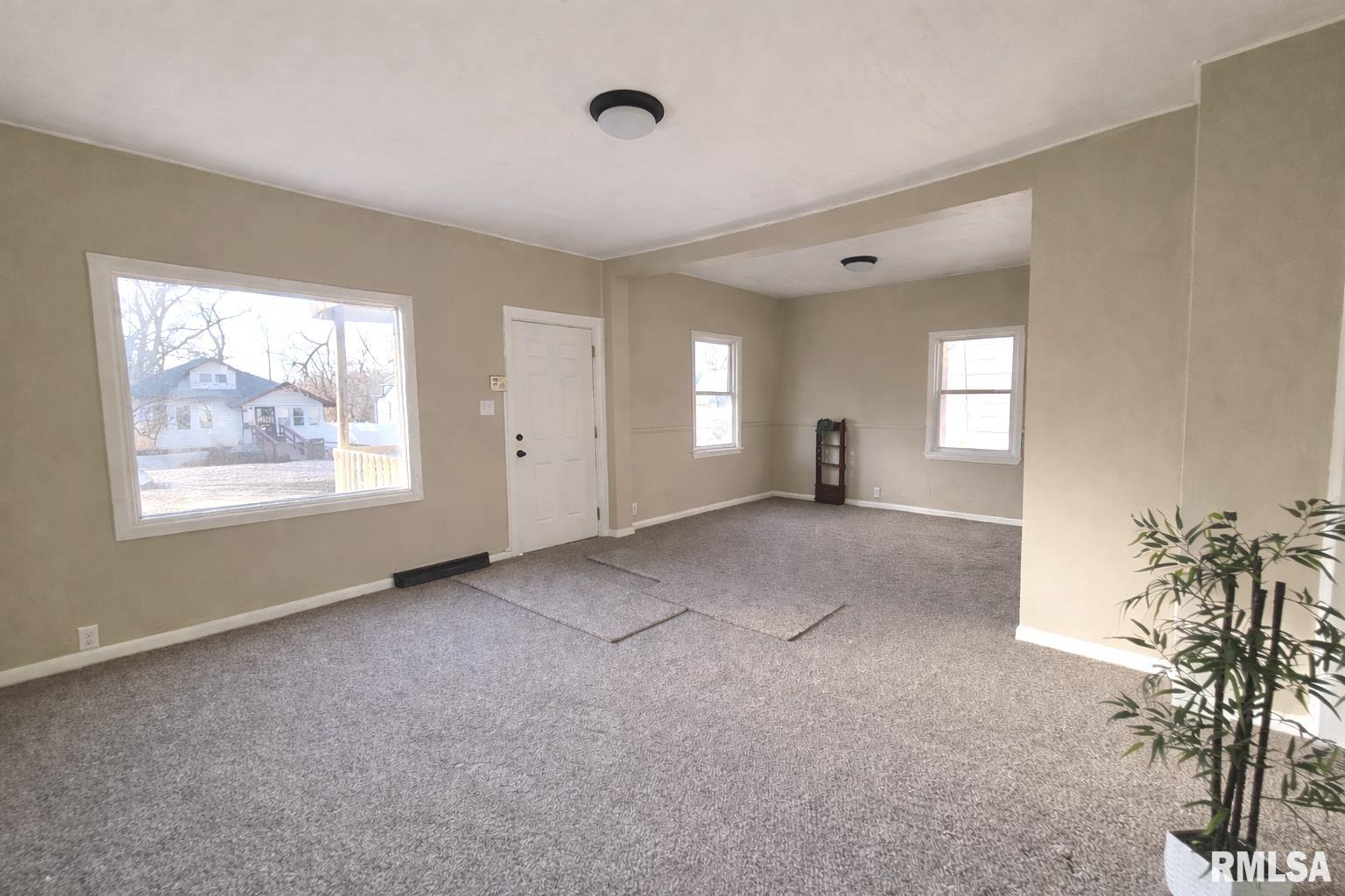 1708 North Machin Avenue Peoria, IL 61604 - Photo 4 of 22