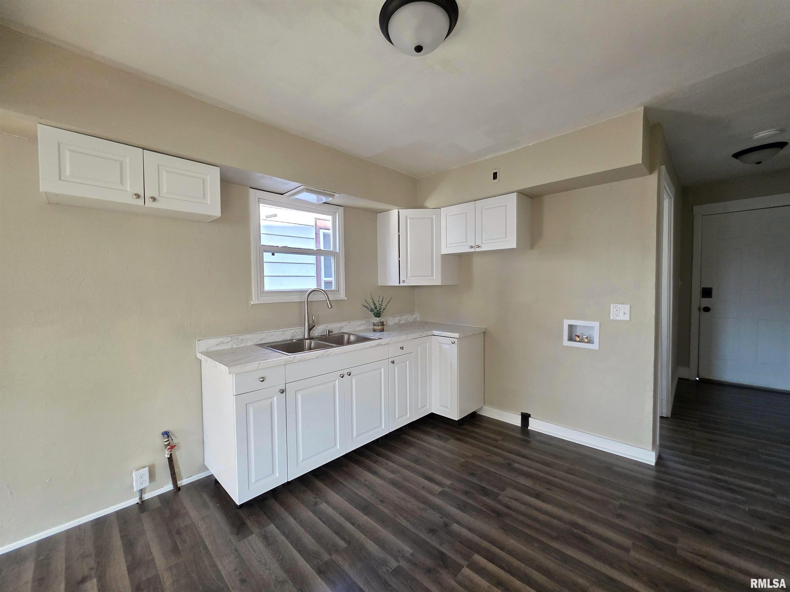 1708 North Machin Avenue Peoria, IL 61604 - Photo 8 of 22