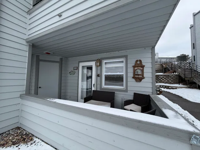 $254,900 | 530 East Hiawatha Drive, Unit 208, Wisconsin Dells, WI 53965