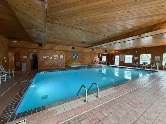 $254,900 | 530 East Hiawatha Drive, Unit 208, Wisconsin Dells, WI 53965