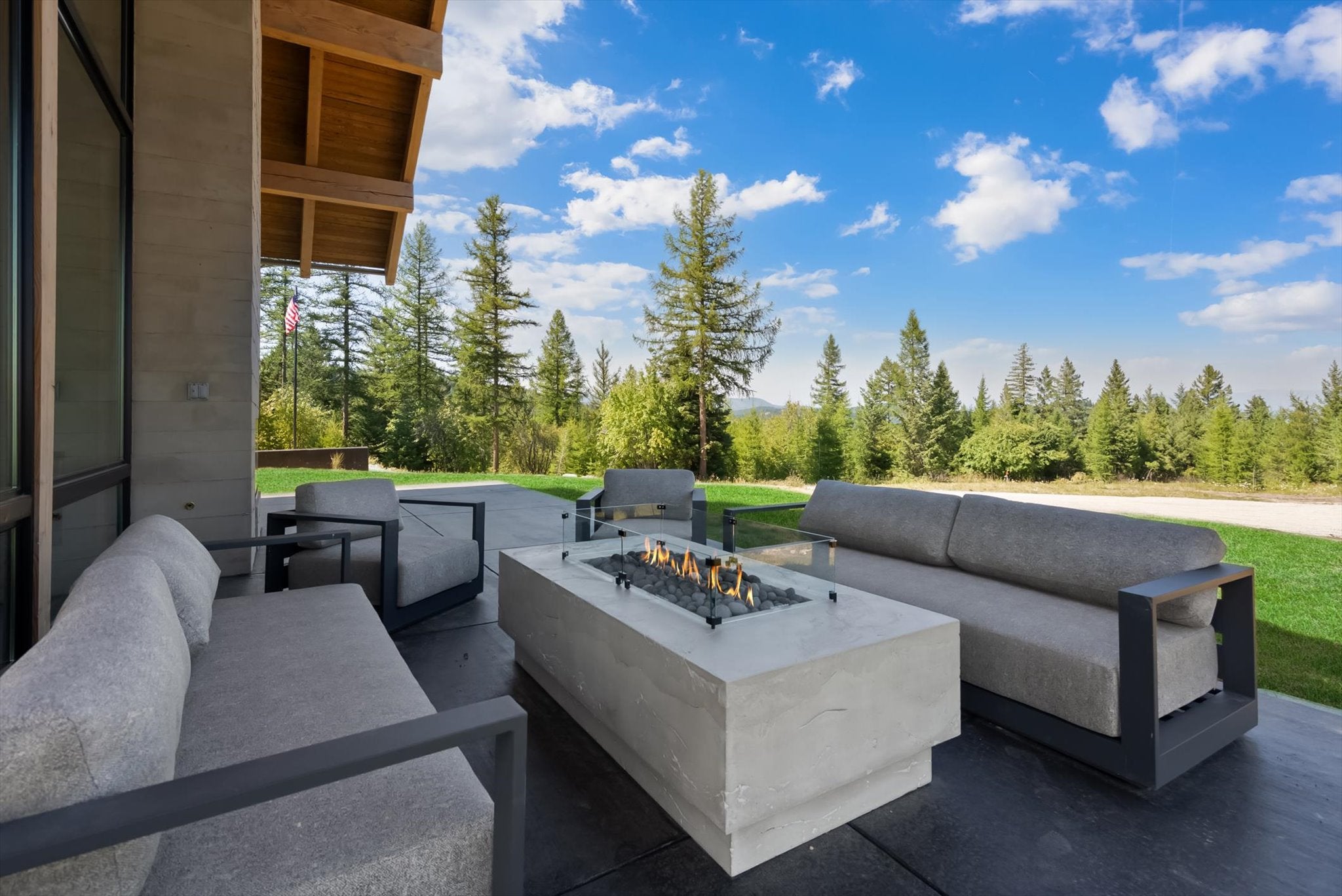1480 Sherman Road Kalispell, MT 59901 - Photo 9 of 64 Gallery Image 9