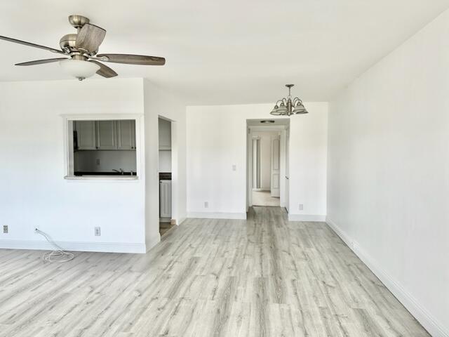251 Brighton F Boca Raton, FL 33434 - Photo 3 of 24 Living / Dining