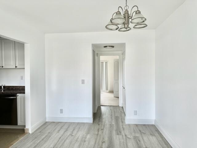 251 Brighton F Boca Raton, FL 33434 - Photo 4 of 24 Dining Area